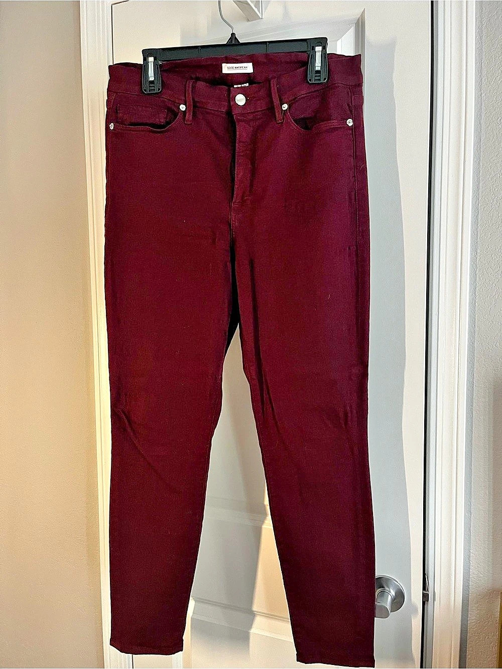 Good American Good Legs Skinny Jeans Burgundy Skinny Pants